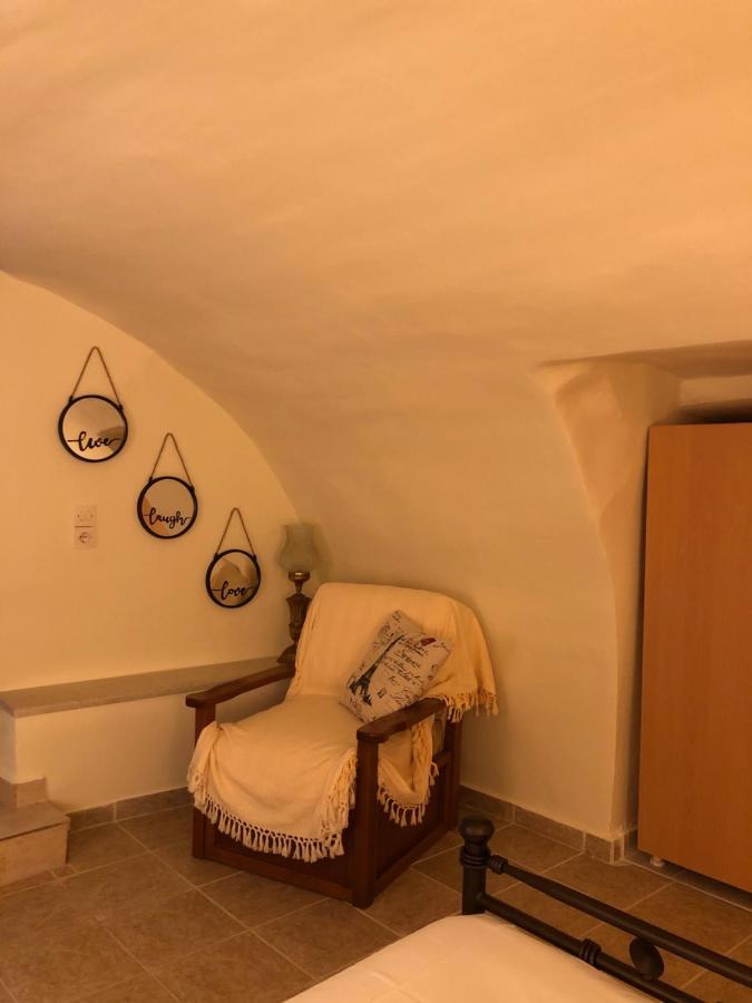 Апартаменты Kamares Cave House 3 Алика Экстерьер фото