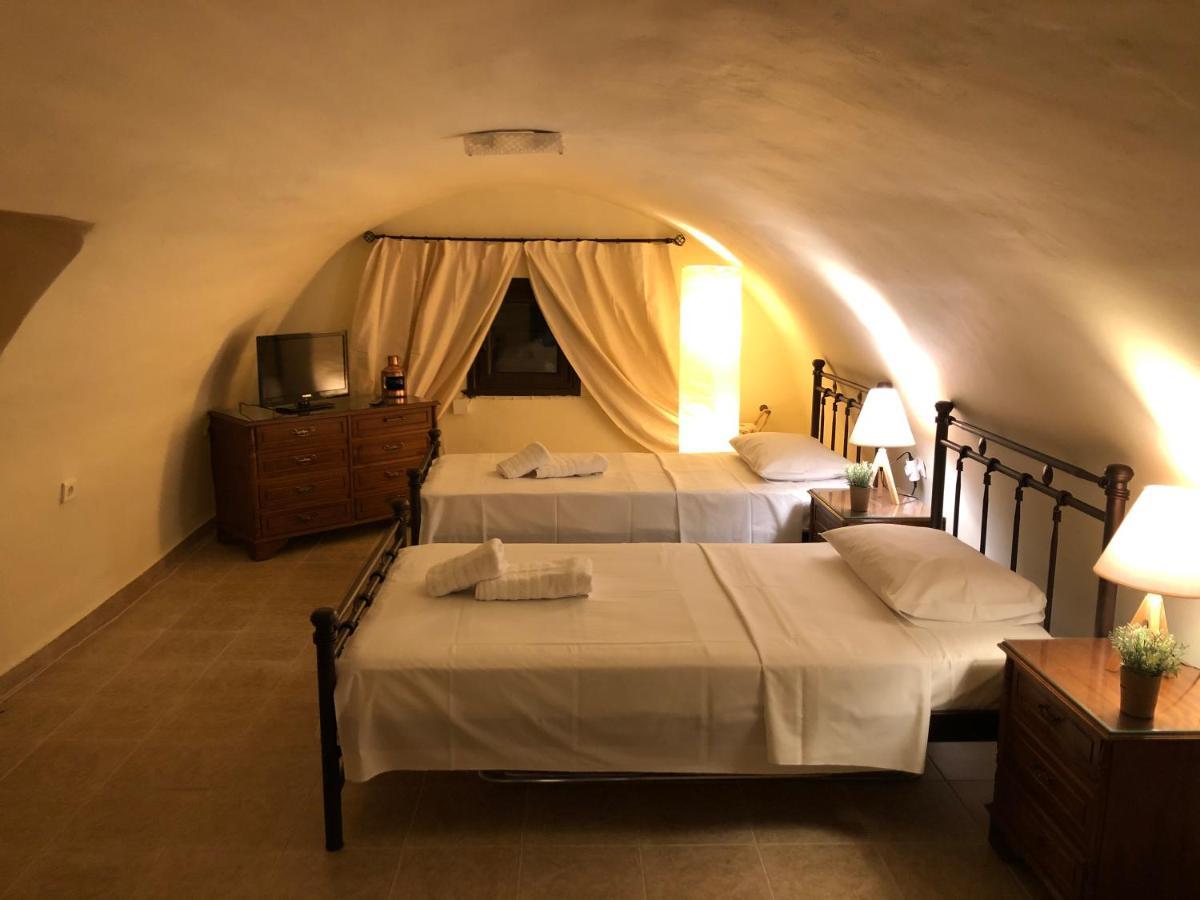 Апартаменты Kamares Cave House 3 Алика Экстерьер фото