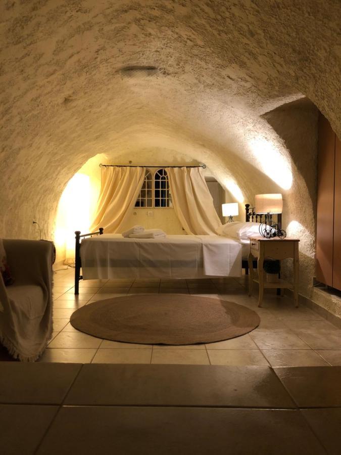 Апартаменты Kamares Cave House 3 Алика Экстерьер фото